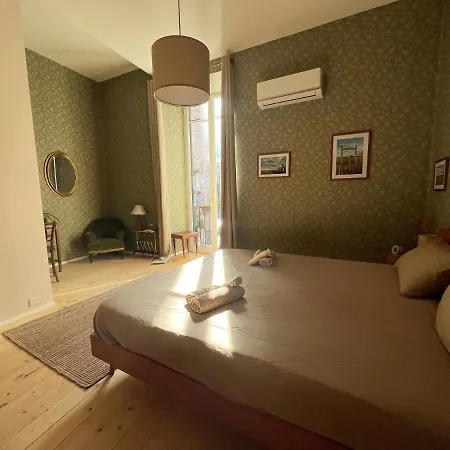 Casa Vayu - Rooms&garden Bed and breakfast Nápoles